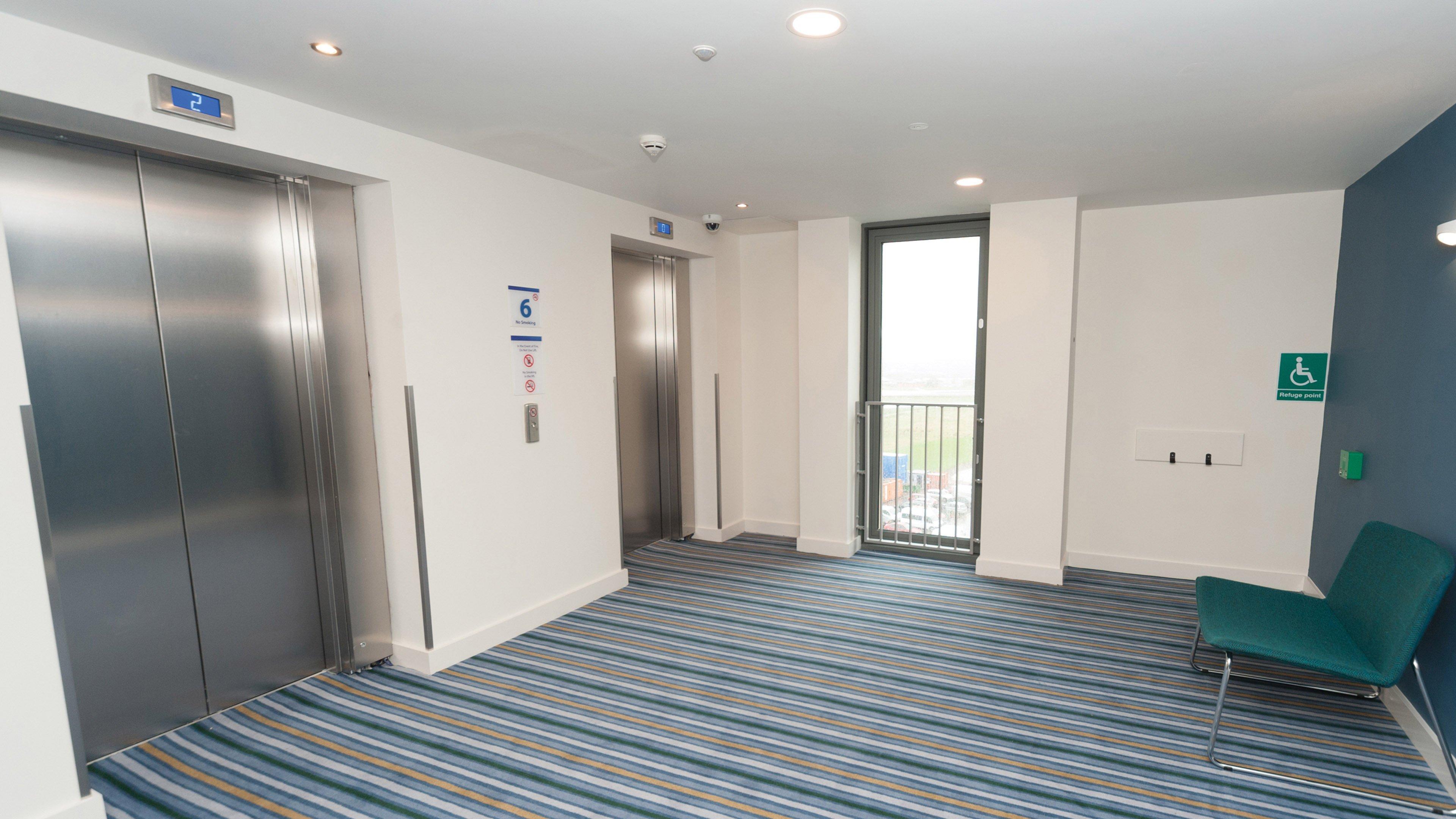 Holiday Inn Express Aberdeen Airport By Ihg Dyce Extérieur photo