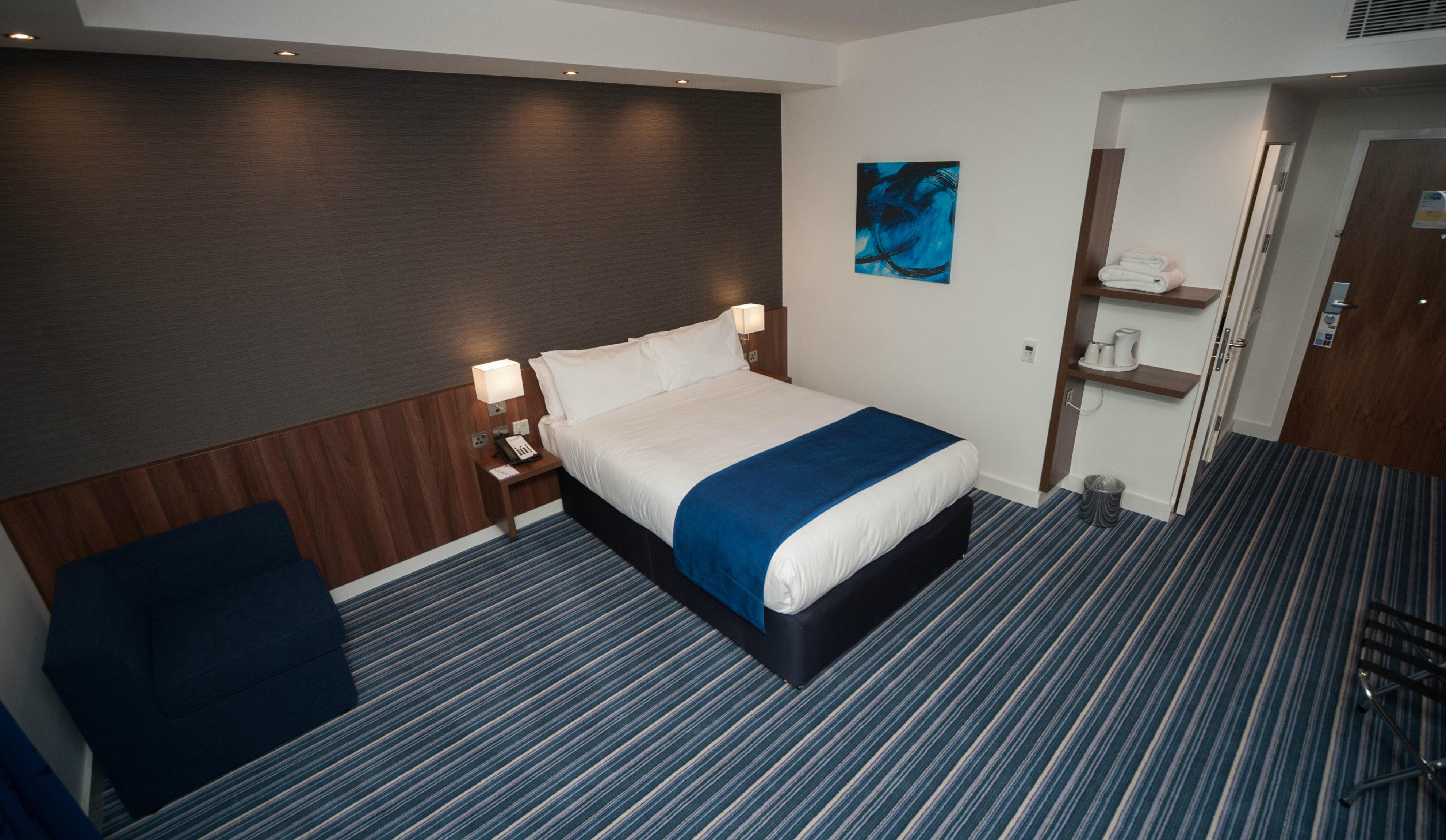 Holiday Inn Express Aberdeen Airport By Ihg Dyce Extérieur photo