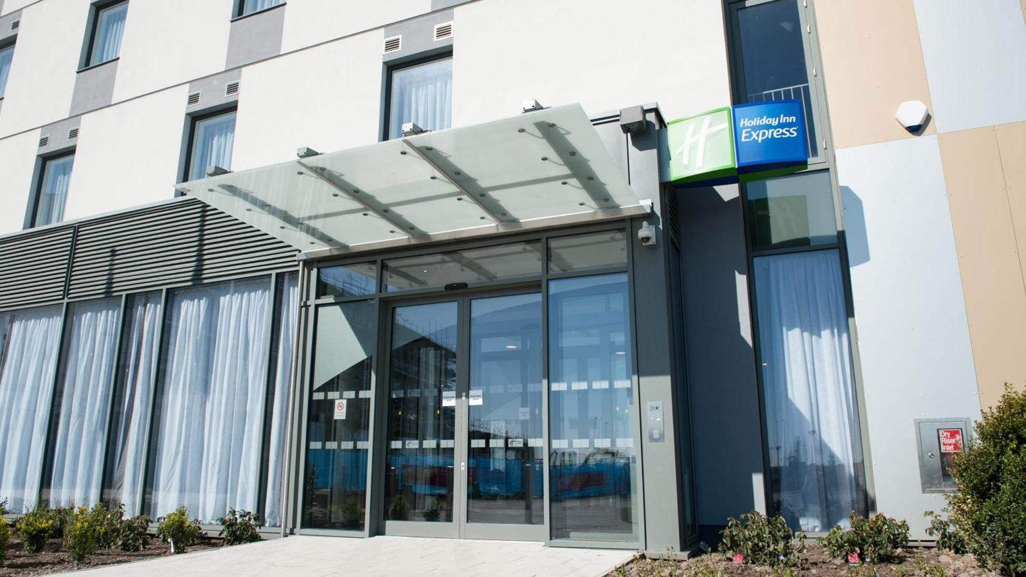 Holiday Inn Express Aberdeen Airport By Ihg Dyce Extérieur photo