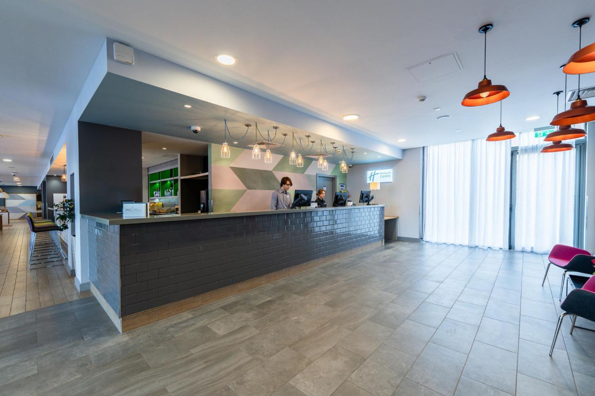 Holiday Inn Express Aberdeen Airport By Ihg Dyce Extérieur photo